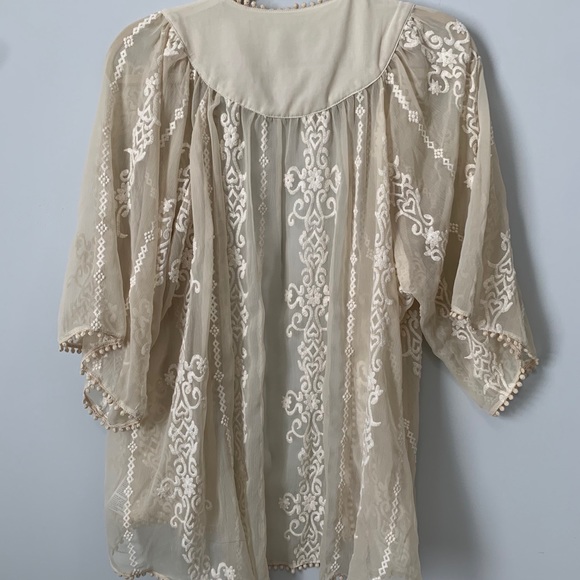 Flowy Kimono from UO - Picture 7 of 8